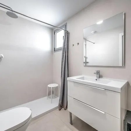 Beachfront With Balcony In Costa Apartament Torrox